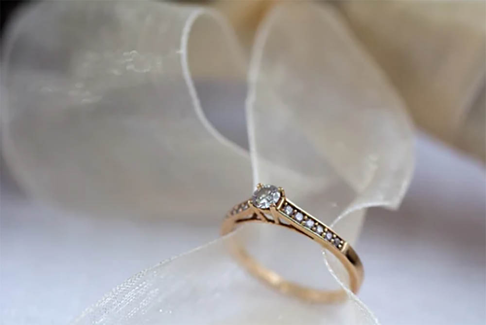 Über Versprechen und Liebe: Ein vollständiger Leitfaden zur Auswahl von Promise Rings