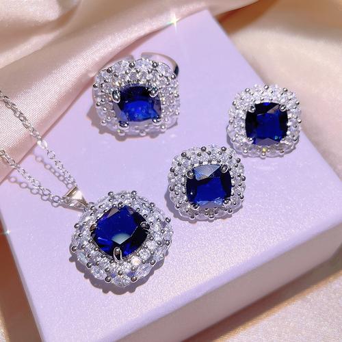 Der Saphir Zeitlose Noblesse und kornblumenblaue Brillanz